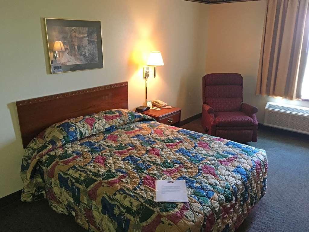 Country Hearth Inn & Suites Willard Номер фото