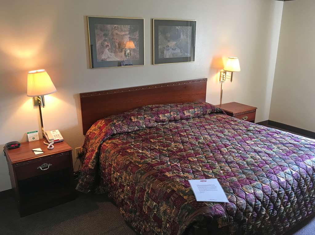 Country Hearth Inn & Suites Willard Номер фото