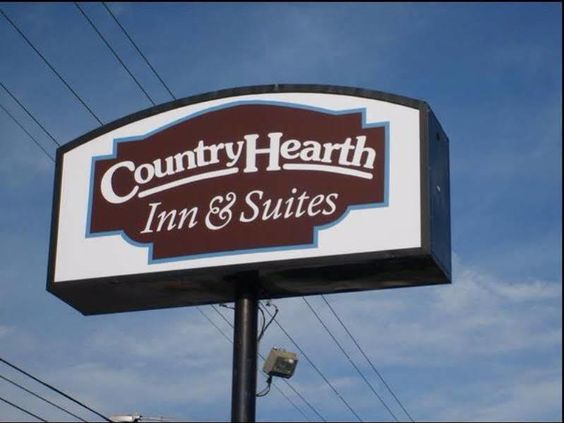 Country Hearth Inn & Suites Willard Экстерьер фото