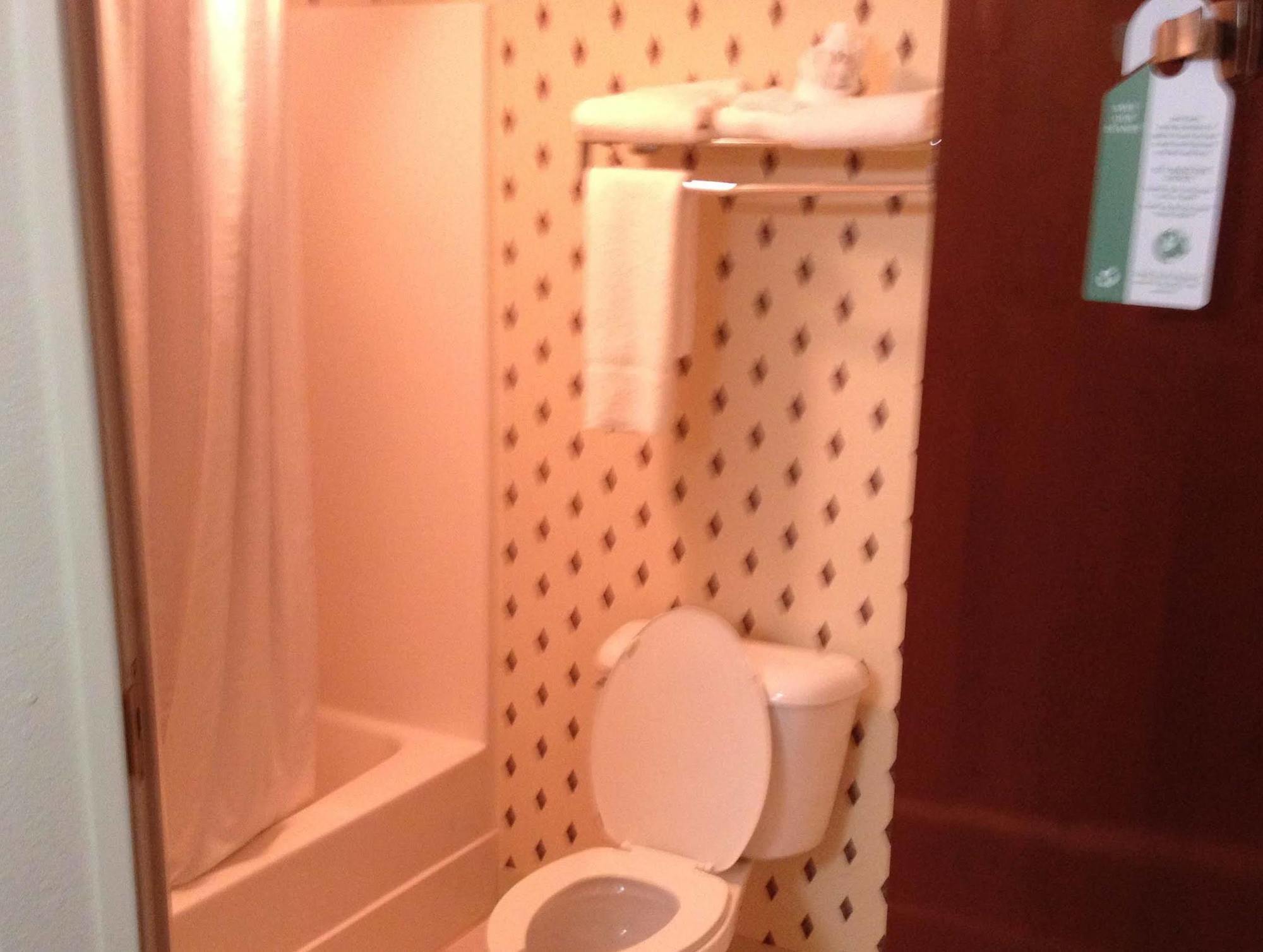Country Hearth Inn & Suites Willard Экстерьер фото